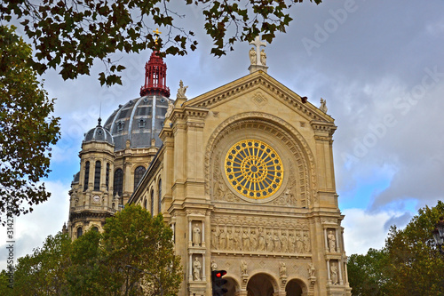 Foto Paris, France - October 24th 2019 : Focus on Saint-Augustin church, in Saint-Lazare quarter