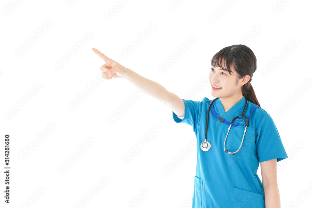指をさす笑顔の若いナース