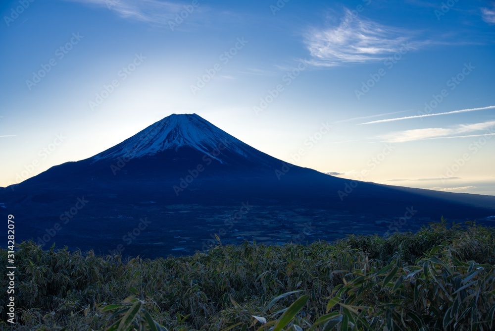 富士山 夜明け 朝 青空 雪 雪山 富士山 夜明け 朝 青空 雪 雪山