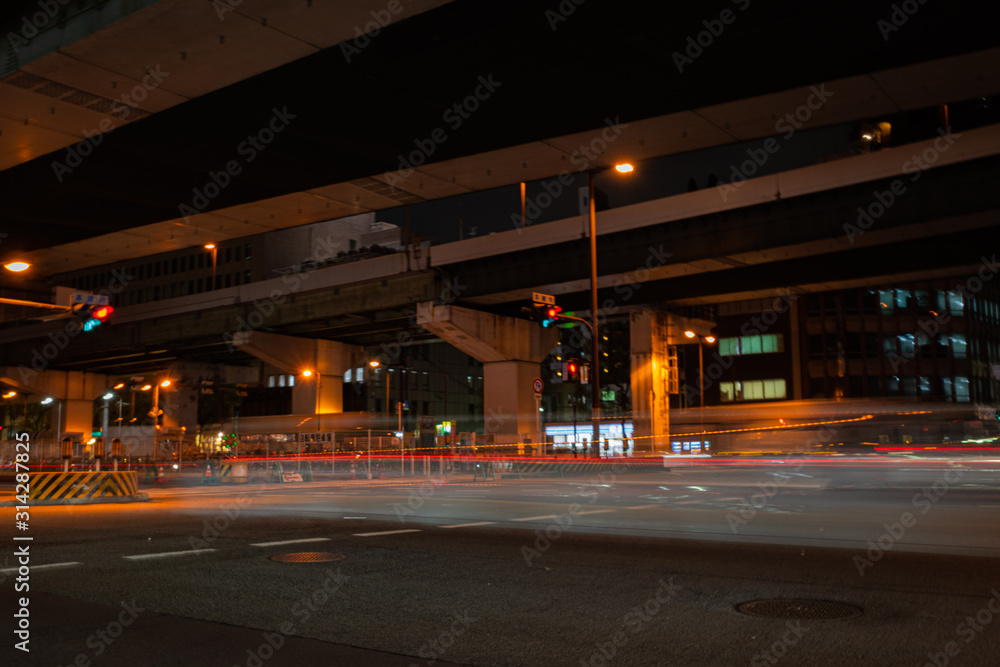 Fototapeta premium 橋と道路と車 1