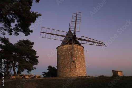 moulin à vent en Provence