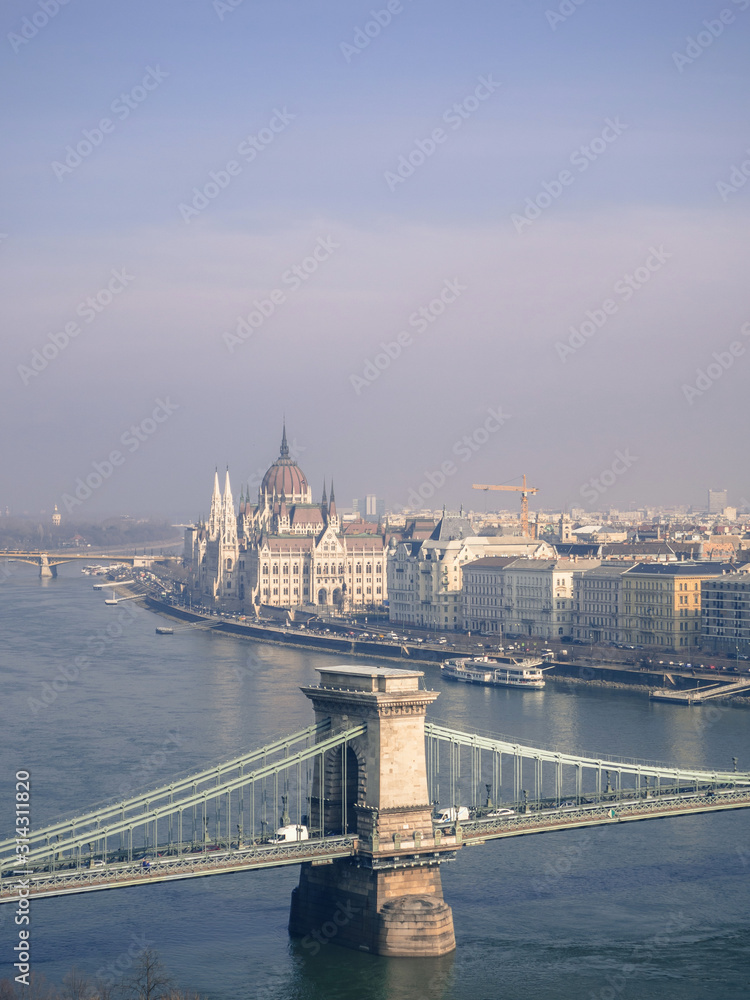 Obraz premium chain bridge in budapest