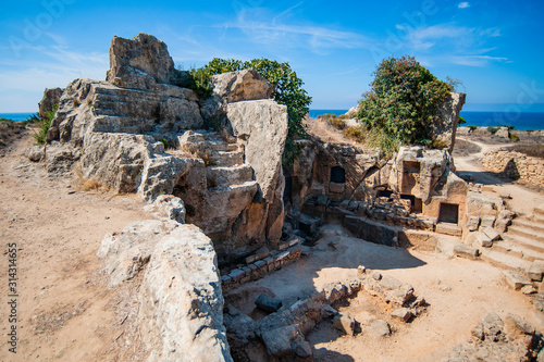 For the wealth of burials of the inhabitants of ancient Paphos, this place was called the Royal Tombs. But the Romans plundered the graves and set up a quarry here. 