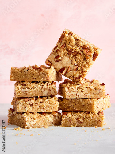 Pecan Blondie Dessert