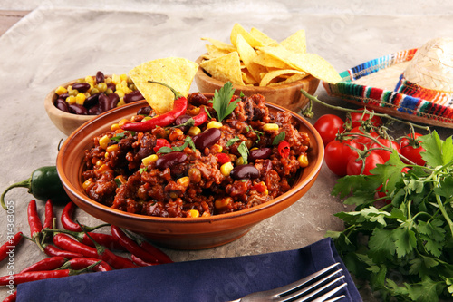 Photos Hot chili con carne. mexican food tasty and spicy wit beans