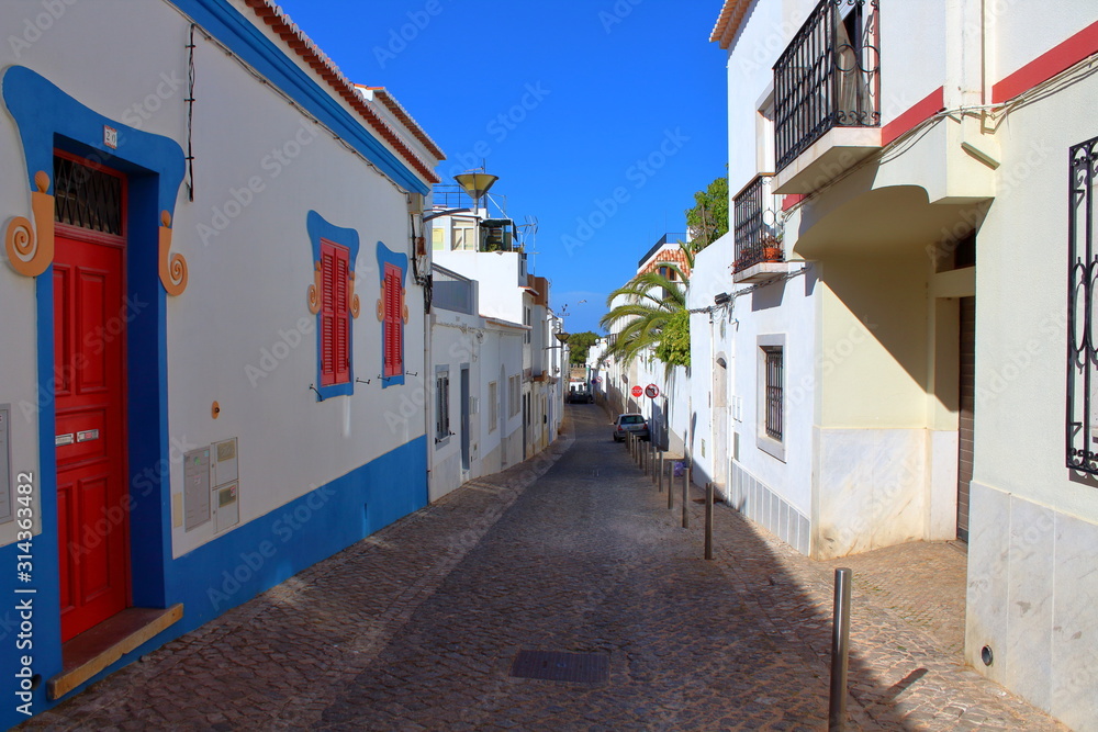 Fototapeta premium Domy w Lagos w Portugalii