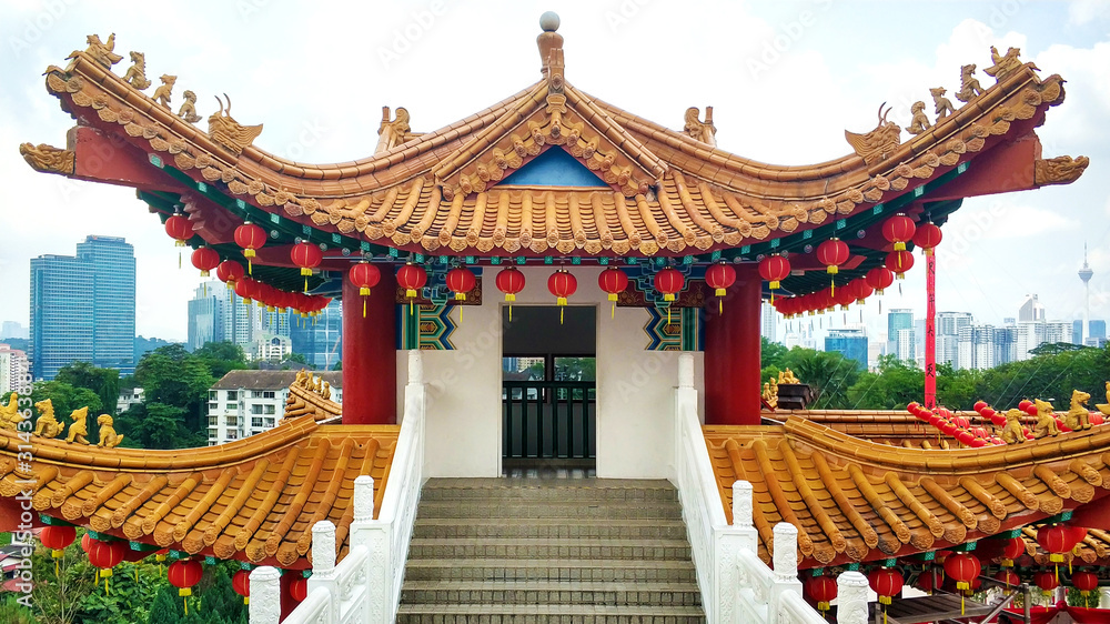 Fototapeta premium The majestic Chinese temple in traditional Chinese style.