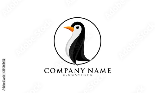 Penguin vector logo