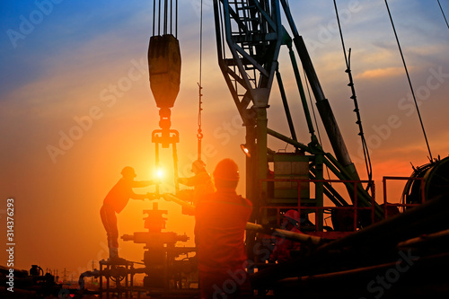 Photos the oil workers are working