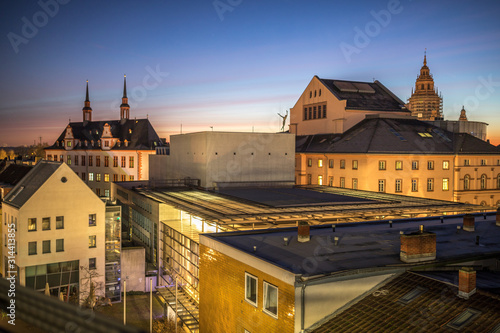 Ausblick auf das Panorama von Mainz im Sonnenaufgang © parallel_dream