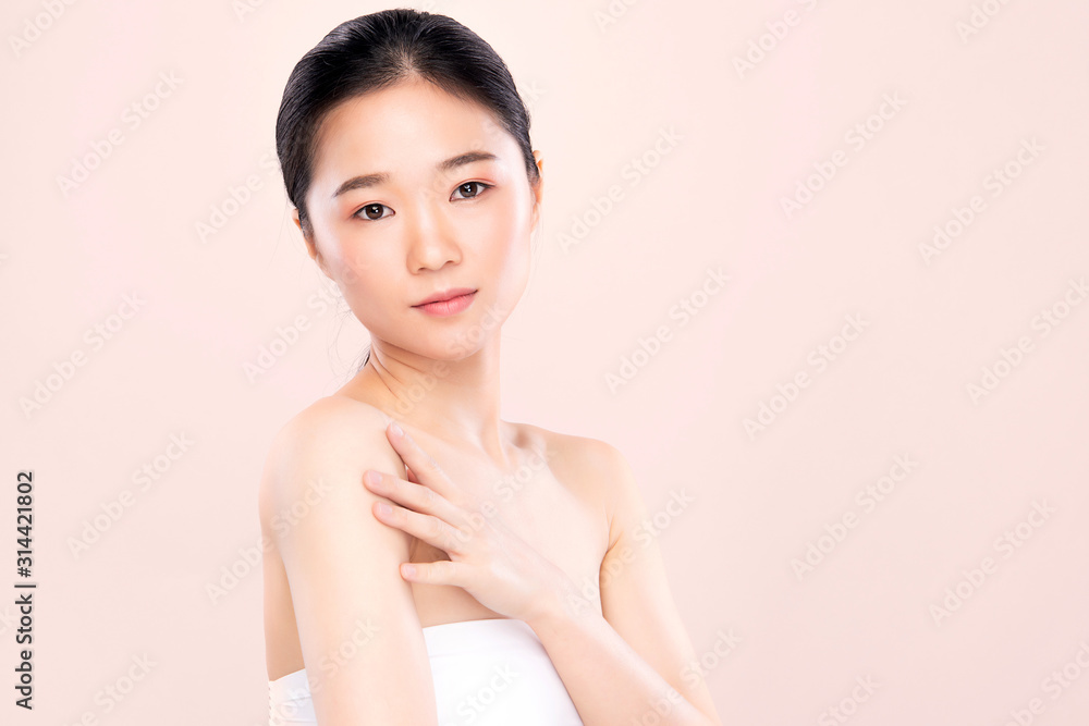 Portrait beautiful young asian woman clean fresh bare skin concept. Asian girl beauty face skincare and health wellness, Facial treatment, Perfect skin, Natural make up Portrait beautiful young asian woman clean fresh bare skin concept. Asian girl beauty face skincare and health wellness, Facial treatment, Perfect skin, Natural make up
