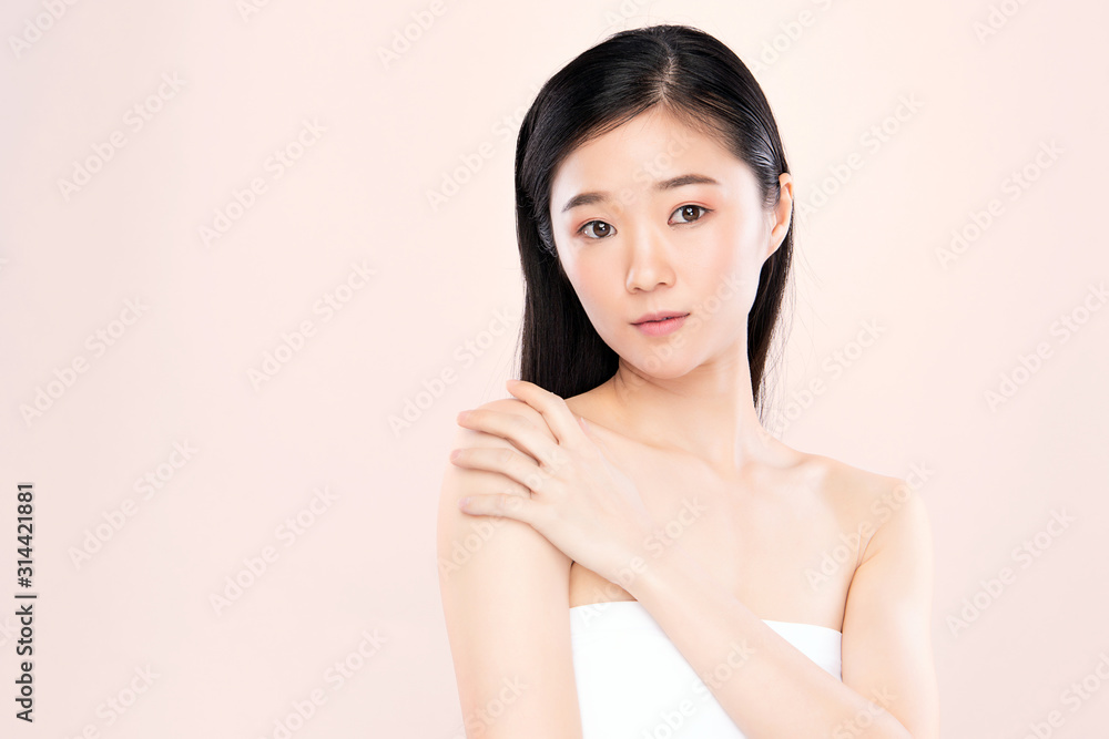 Portrait beautiful young asian woman clean fresh bare skin concept. Asian girl beauty face skincare and health wellness, Facial treatment, Perfect skin, Natural make up Portrait beautiful young asian woman clean fresh bare skin concept. Asian girl beauty face skincare and health wellness, Facial treatment, Perfect skin, Natural make up