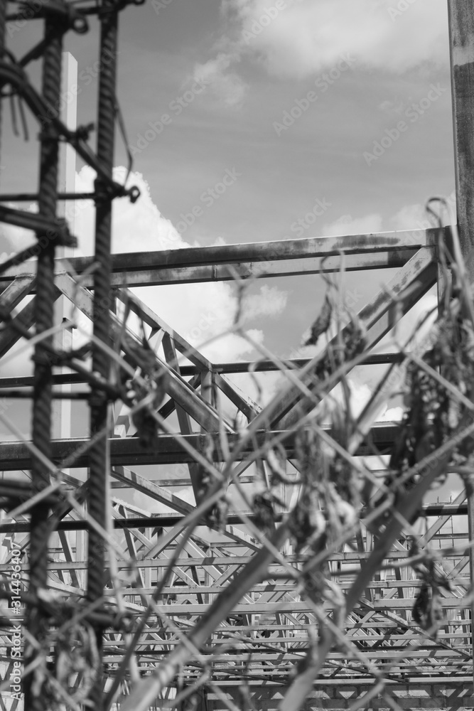 Fototapeta premium Abandon metal structure Ave. Vaticano del cimatario Qro
