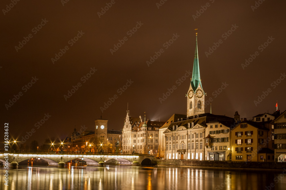Zurich, Fraumunster at night