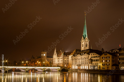Zurich, Fraumunster at night