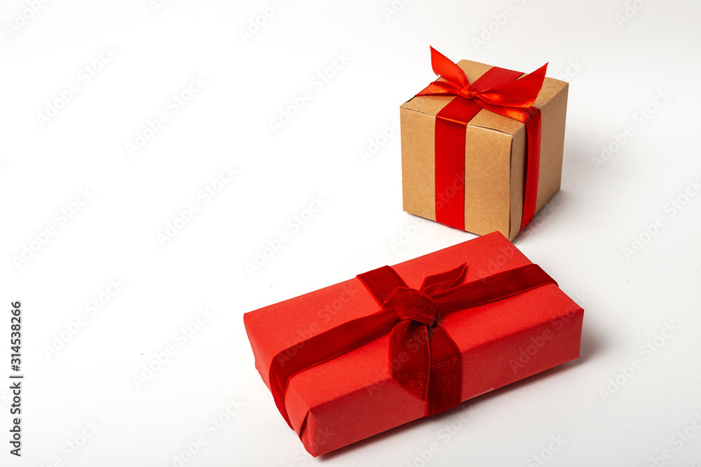 Obraz premium Gift boxes decorated on colorful background