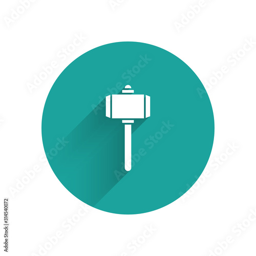 White Battle hammer icon isolated with long shadow. Green circle button. Vector Illustration