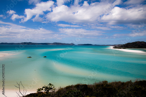 Wallpaper Mural nice day at the hill inlet Torontodigital.ca