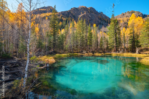 Geyser lake in the Altai Golden autumn. © Belozorova Elena