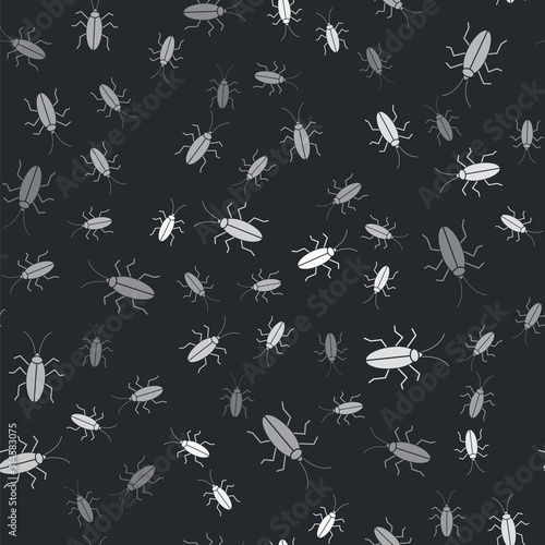 Grey Cockroach icon isolated seamless pattern on black background. Vector Illustration