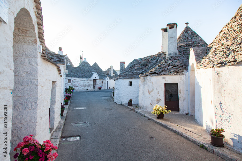 traditional trulli houses in Alberobello