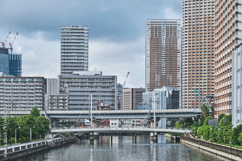 modern buildings in tokyo
