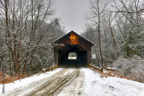Martin's Mill Covered Bridge - Vermont © demerzel21
