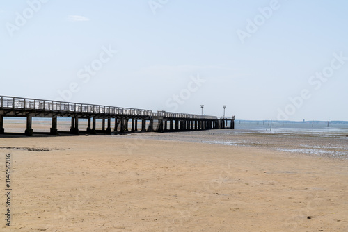 pier of Andernos-les-Bains longest of the basin with its 232 meters on sand beach