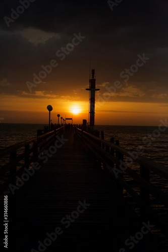 Sonnenuntergang Seebrücke Wustrow Ostsee © Tania