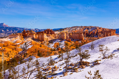 Picture of Bryce Canyon in Utah in winter during daytime