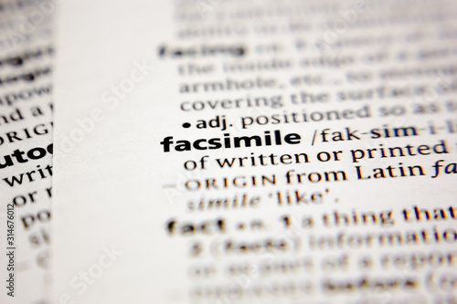Papier peint Word or phrase facsimile in a dictionary.