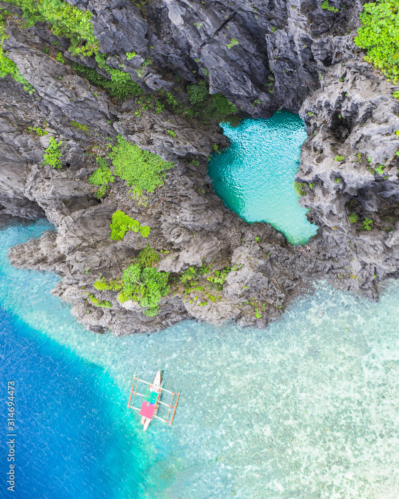 Foto Stock Secret Lagoon beach El Nido Palawan Philippines | Adobe Stock