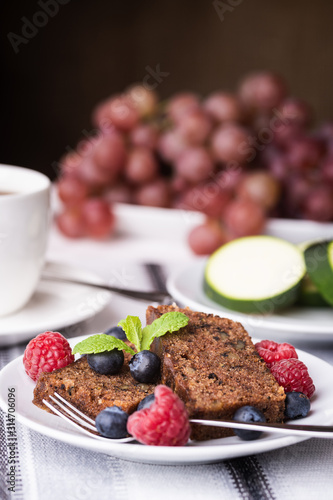 Zucchini chlebell with walnuts and fresh fruits
