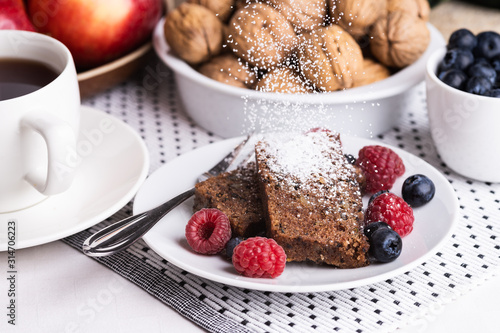 Zucchini chlebell with walnuts and fresh fruits