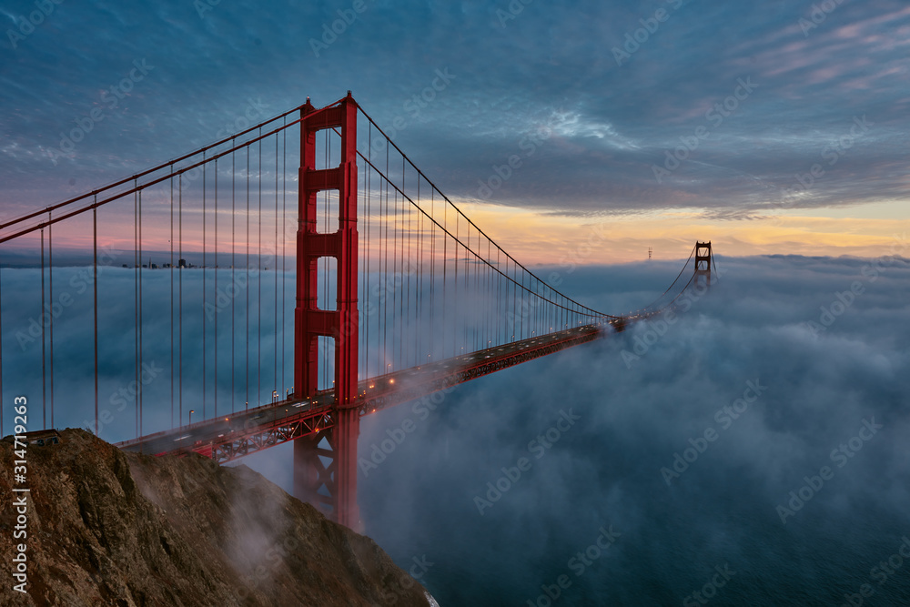 Golden Gate bridge in San Francisco just after sunset
