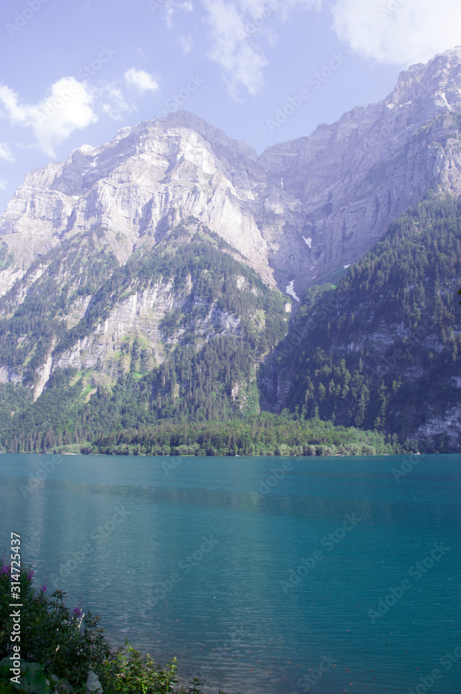 Klöntalersee - Kanton Glarus - Schweiz - Natursee