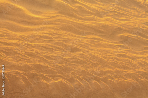 Sand texture in the Gobi desert, Mongolia © Aptyp_koK
