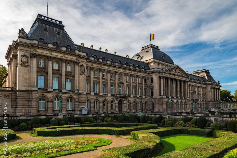 Obraz premium Belgium - Royal Palace from Courtyard - Brussels