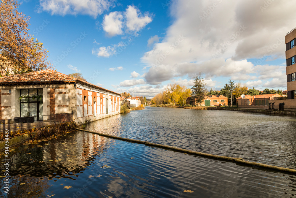 Obraz premium Valladolid, Spain. The Darsena (dock) of the Canal de Castilla (Canal of Castile), constructed in the 18th Century