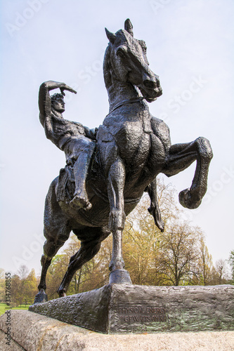 Physical Energy Statue Hyde Park londen