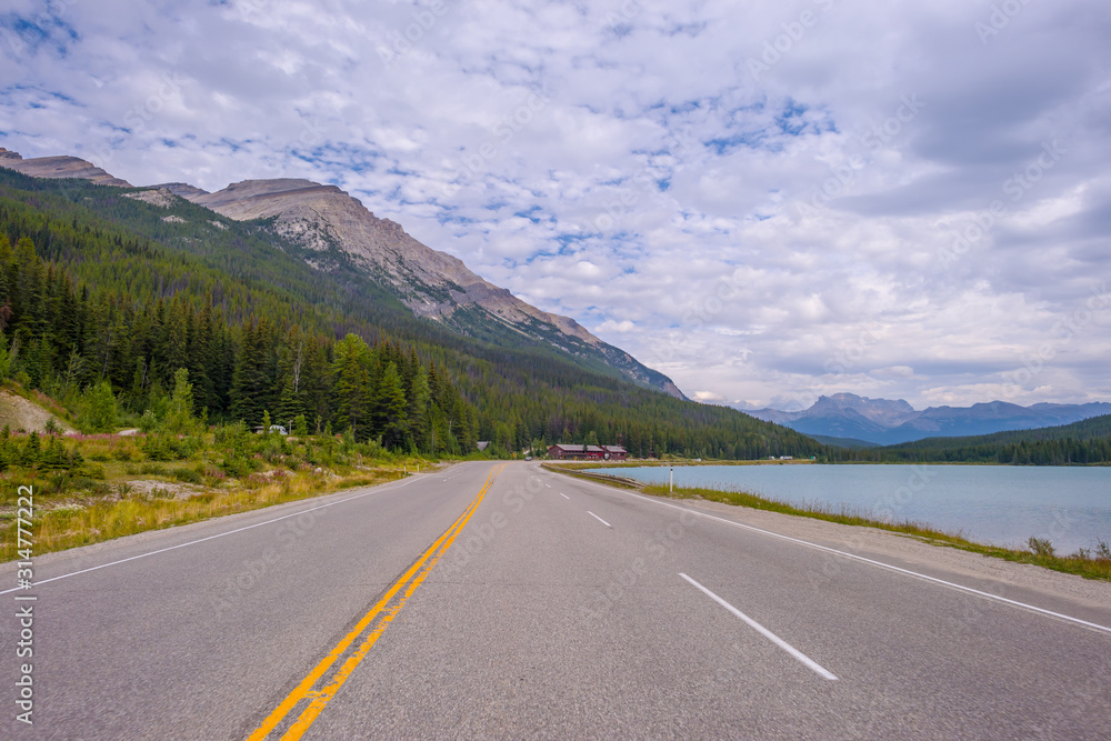 Fototapeta premium Wapta Lake