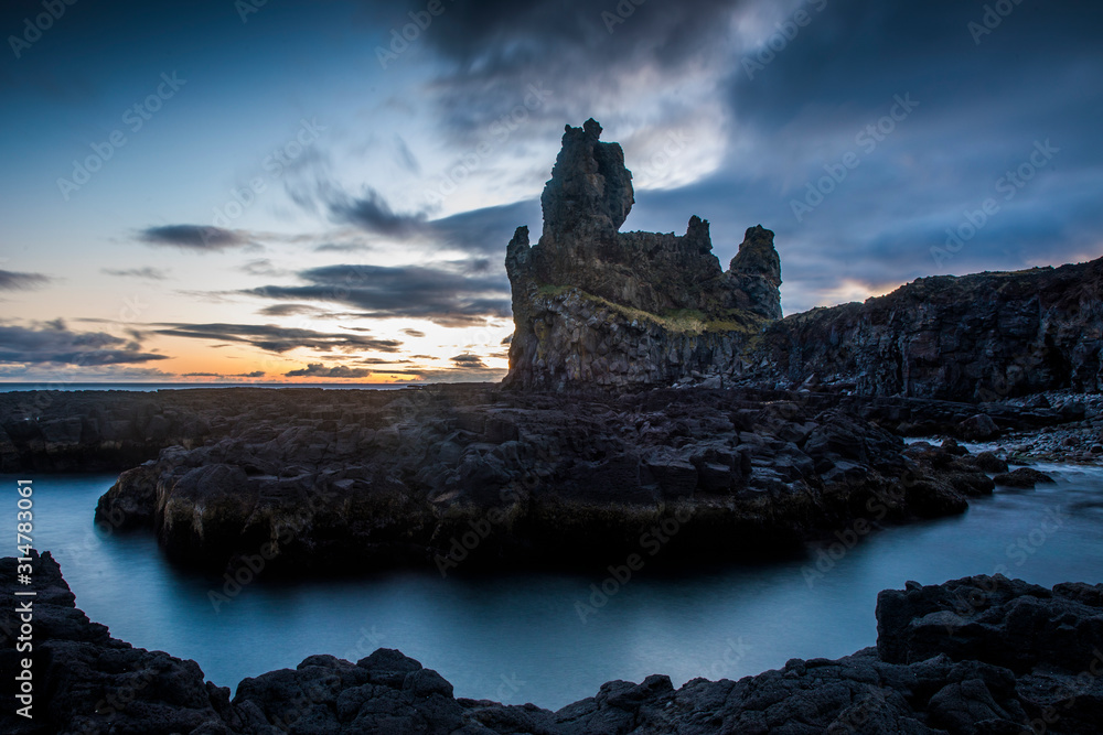 Fototapeta premium Londranger rock formation in Iceland landscape