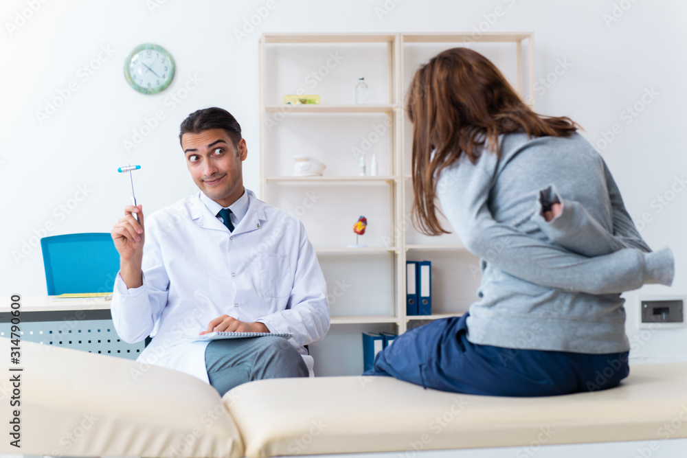 Fototapeta premium Mentally ill woman patient during doctor visit
