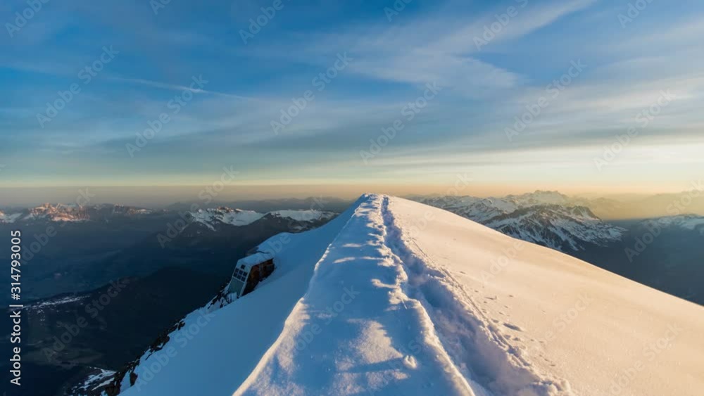Timelapse sur la crête du Goûter pour monter au Mont Blanc, Saint Gervais Les Bains, France Timelapse sur la crête du Goûter pour monter au Mont Blanc, Saint Gervais Les Bains, France