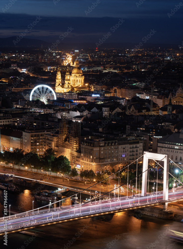 Naklejka premium Budapest cityscape at night in summer