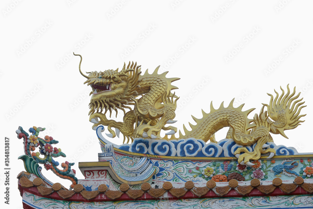 chinese dragon statue on the roof of temple 