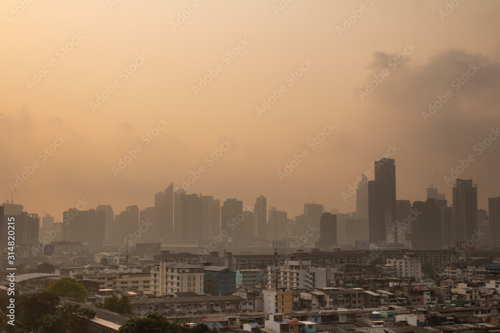 PM2.5 dust in the air in Bangkok Steadily increasing
