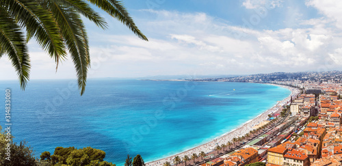 Картината върху платно Panoramic, aerial view of Promenade des Anglais in Nice on a sunny day