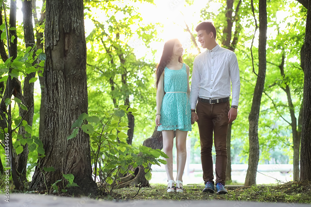 Fototapeta premium Young couple on the first date