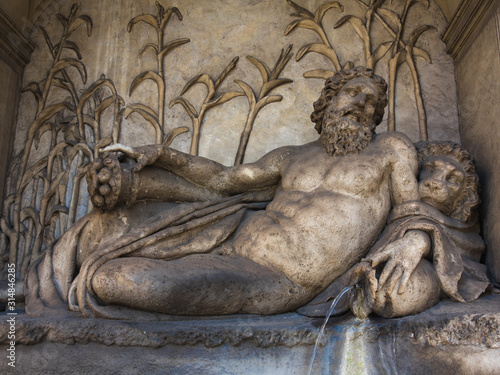 Canvastavla Roman stone sculpture presenting lying man